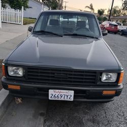 Toyota 1987 Pickup 