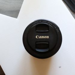 Canon EF 50mm 1:1.8 STM lens