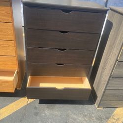 No Knob 5 Drawer Dresser 