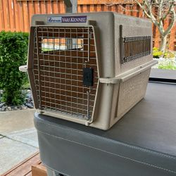 Pet Carrier - Med Size