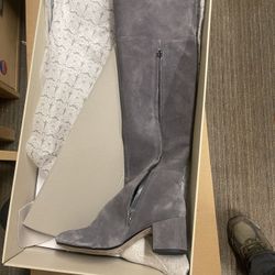 Clark’s Barely Ray Grey Suede Boots Size 8 US