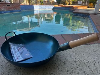 Brand New Sealed YOSUKATA 13.5” Blue Carbon Steel Wok – Pre-Seasoned