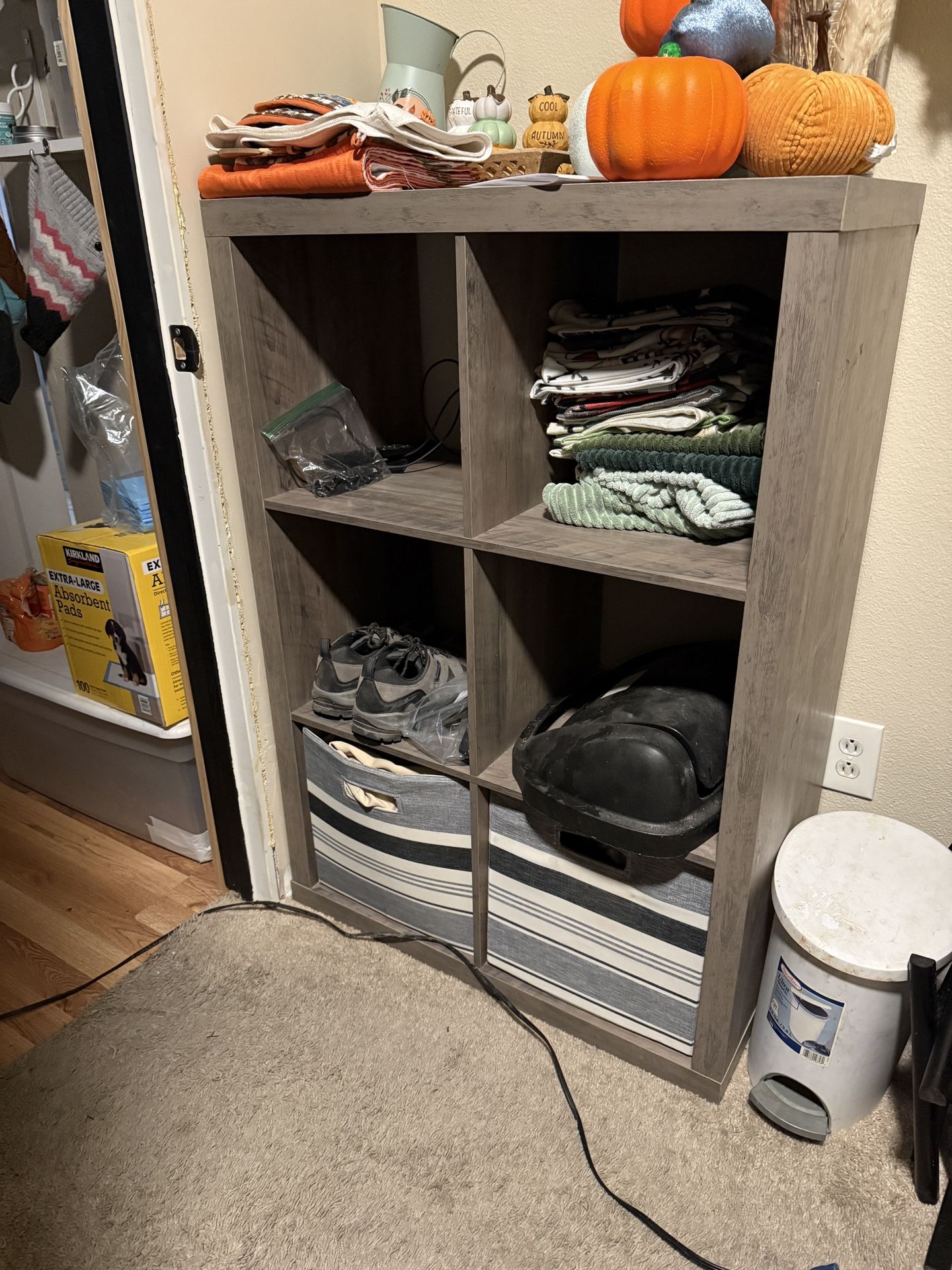 Better Homes and Gardens cube Storage /no Bins