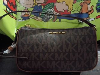 New mk shoulder purse