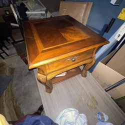 End Table/nightstand 
