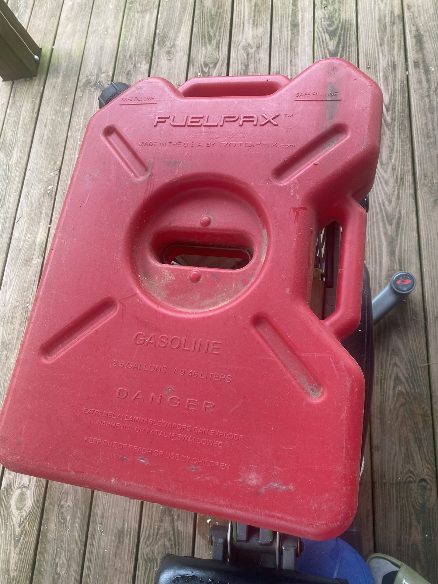 Fuelpax 2.5 Gallon ( Hardware Included)