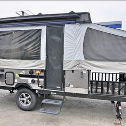 🌟 2023 Forest River Flagstaff SE 23SCSE – Like New!