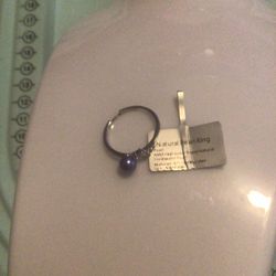 9.25 Sterling Silver Ring With Pearl