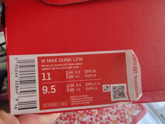 Nikes Dunks Low Metallic Silver