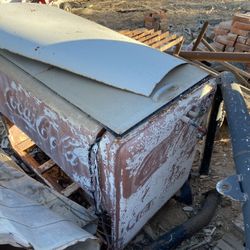 Oh cool Coke machine make offer