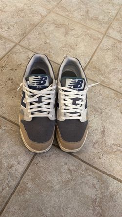 Men’s new balance sneaker shoes size 12
