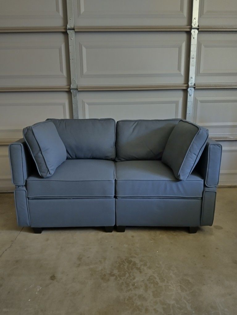 LOVESEAT WITH STORAGE SEATS 💥ON SALE 💥