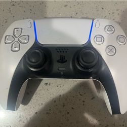 PS5 controller