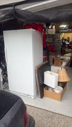 Stand-up freezer