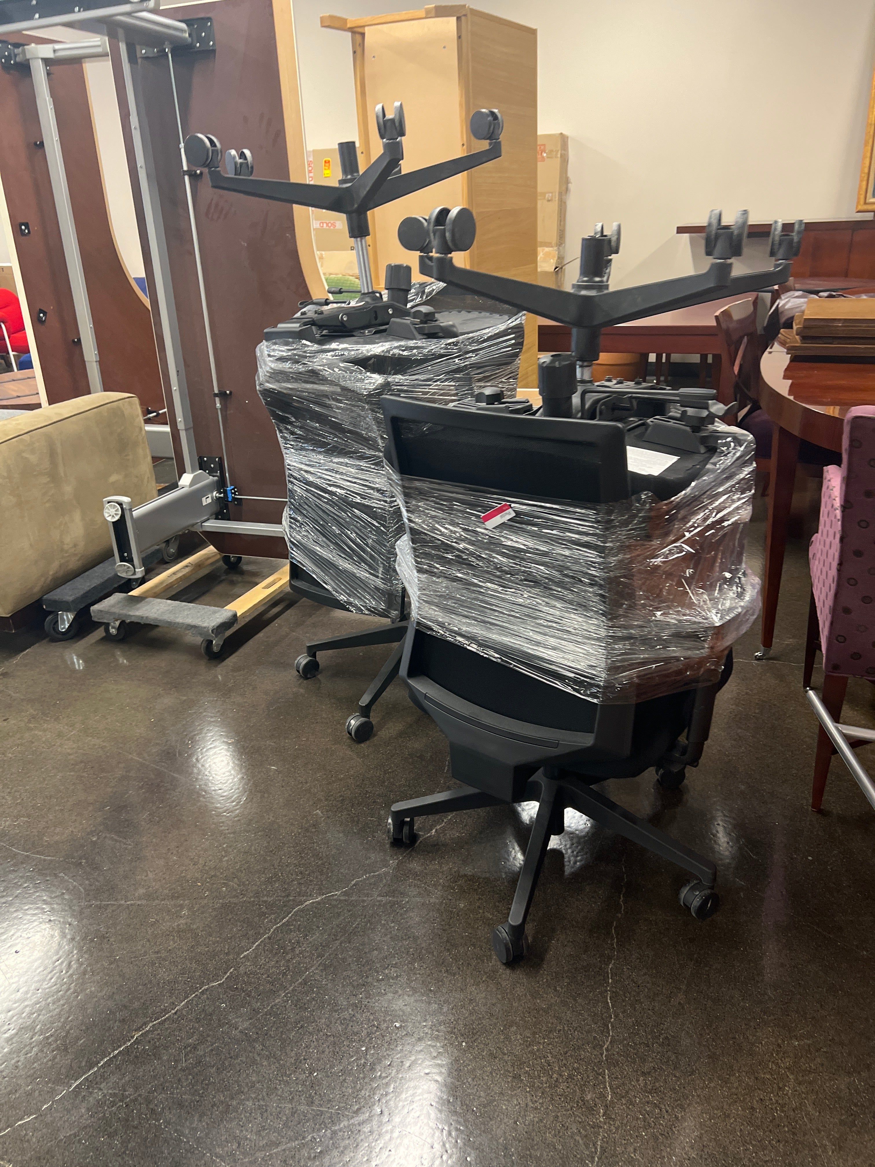 Pivotal office chairs