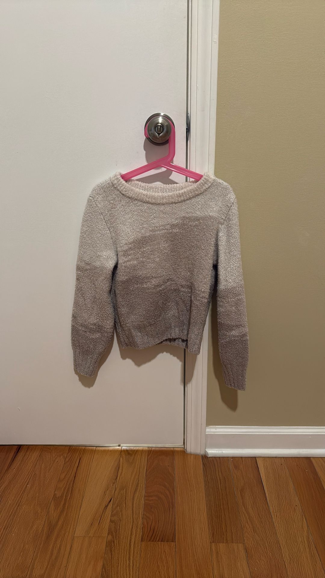 Abercrombie Girls Soft Sweater Size 9/10