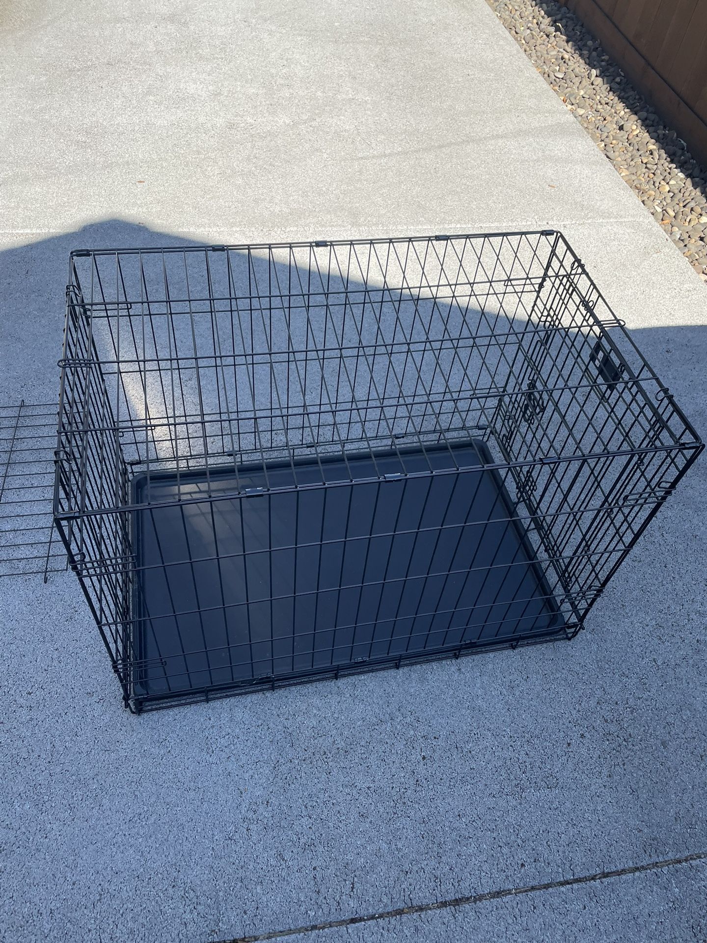 Dog Crate With Tray