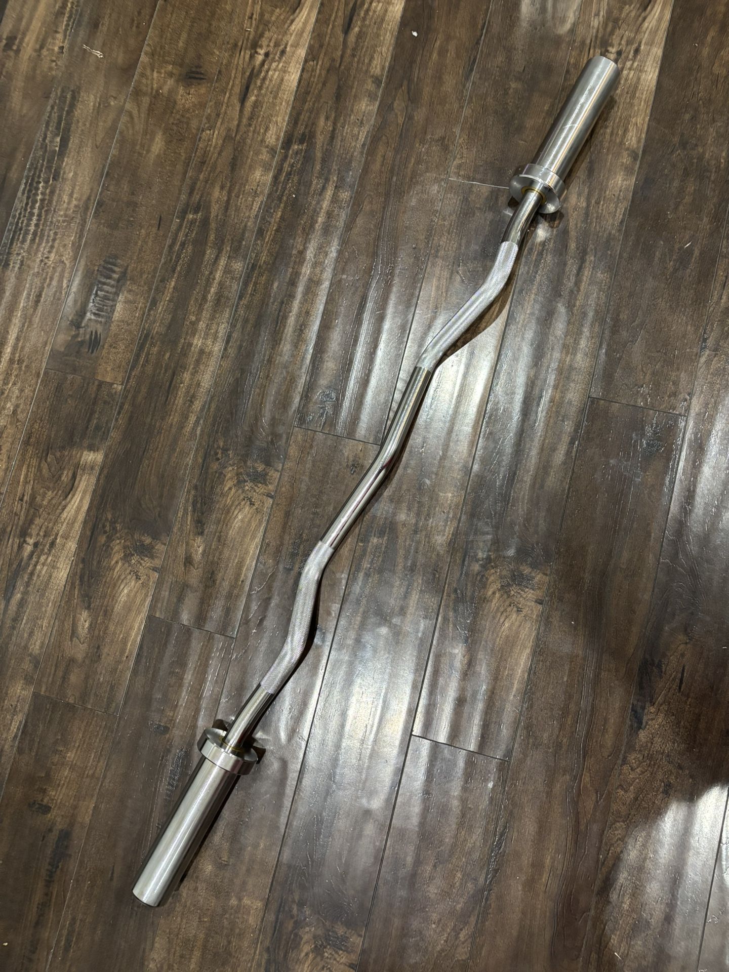 Heavy Duty Curl Bar New Never Used 30$