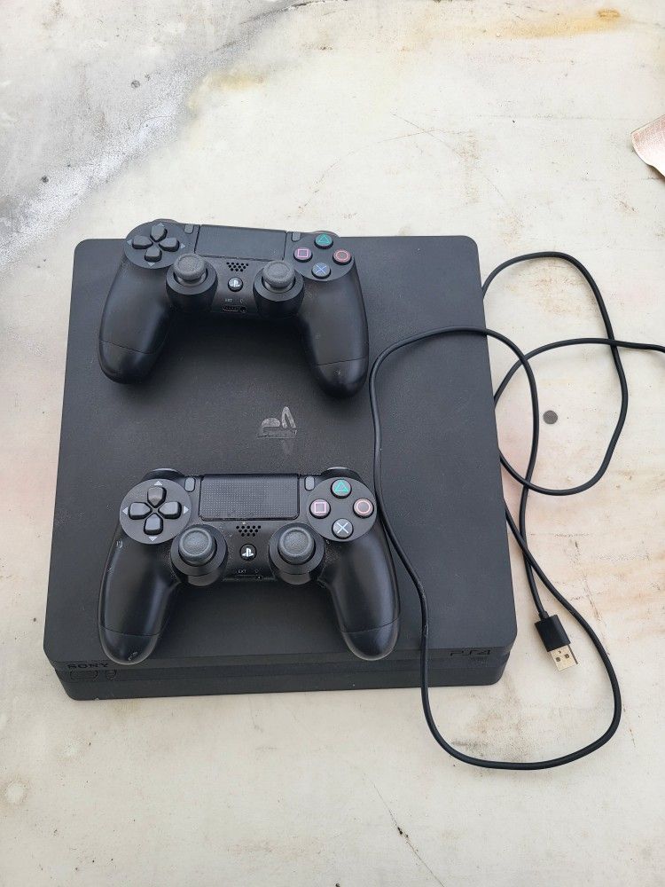 PS4