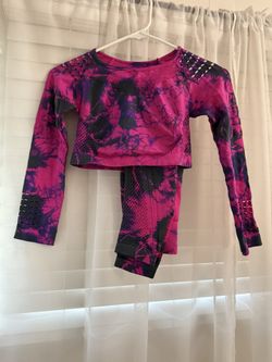 pink and navy blue sports leggings and shirt set