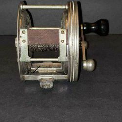 Vintage PFLUEGER Pontiac Casting Fishing Reel - Collectible Or