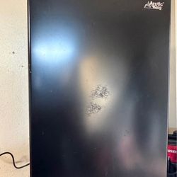 ARCTIC King Mini Fridge 
