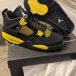 Retro 4 Brand New Size 10.5 DS