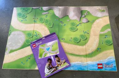LEGO Friends Heartlake City Playmat
