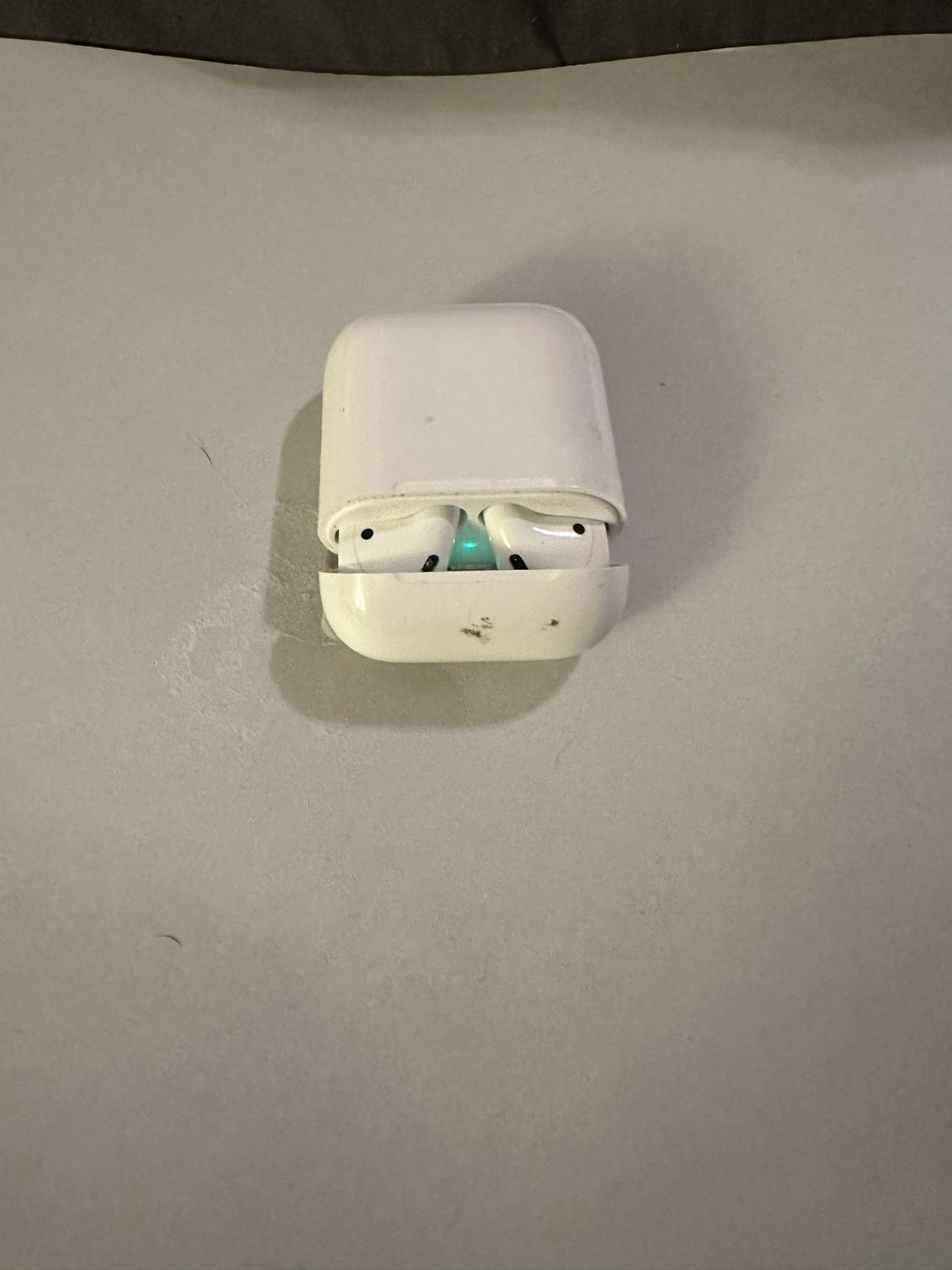 Apple AirPods 2nd Generation