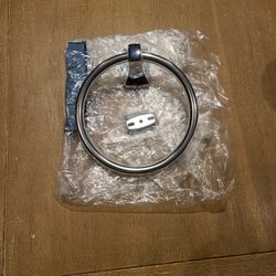 Modern Restroom Towel Holder With Mounting Bracket