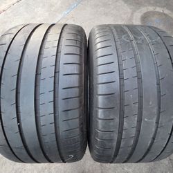 2 USED TIRES MICHELIN PILOT SUPER SPORT 265/35/19
