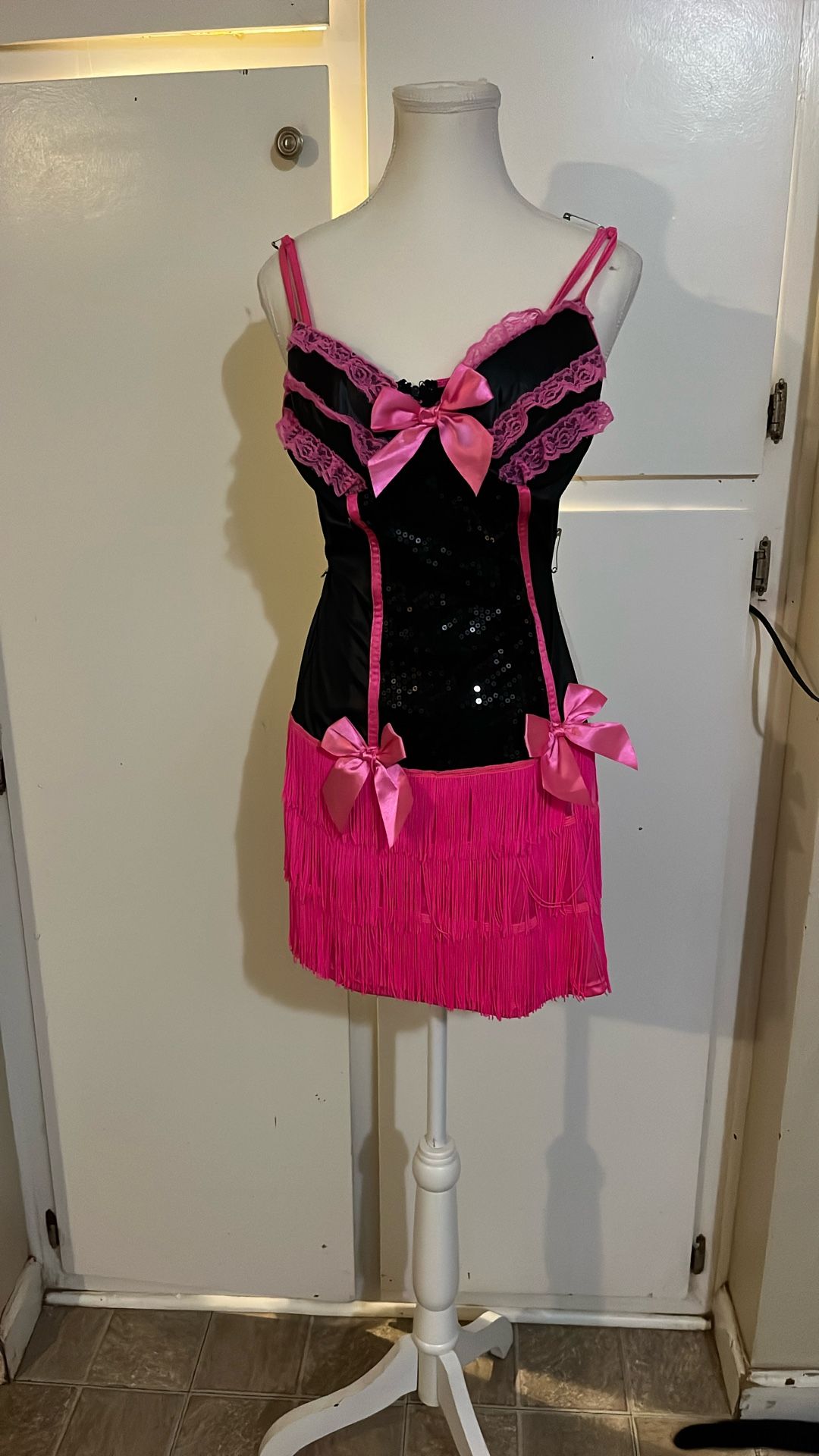 Sexy Flapper , Showgirl Sequin Lace Dress Halloween Costume