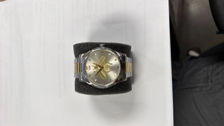 Gucci two tone watch ( CLEAN)