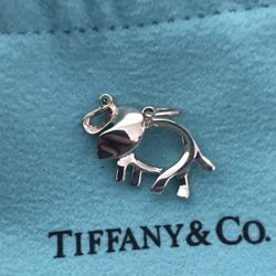 Tiffany And Co Elephant charm green 