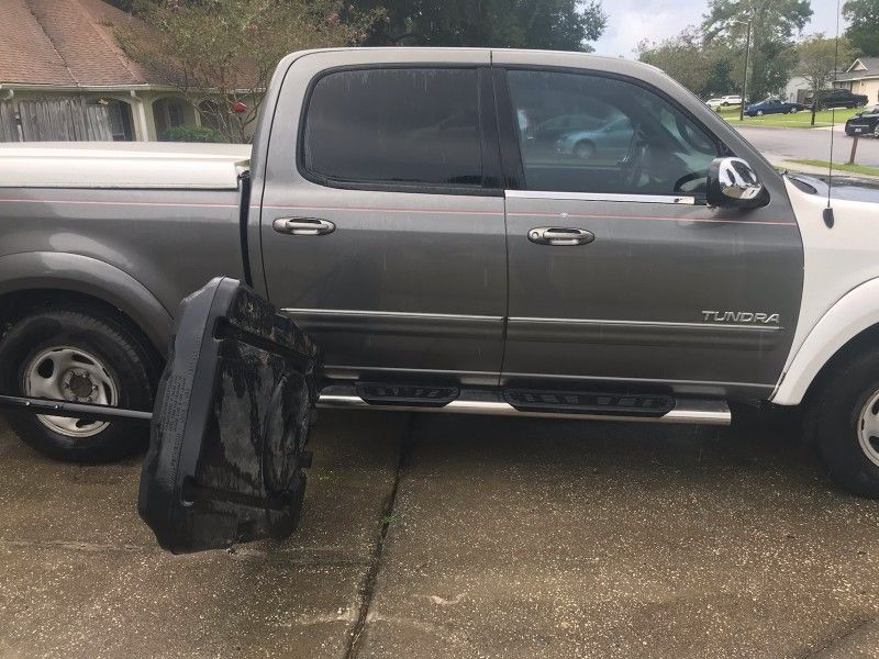 2004 Toyota Tundra Full 4 Doors 