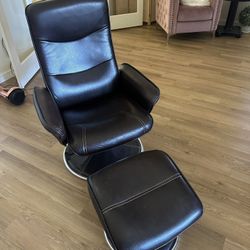 Leather Recliner with Ottoman 