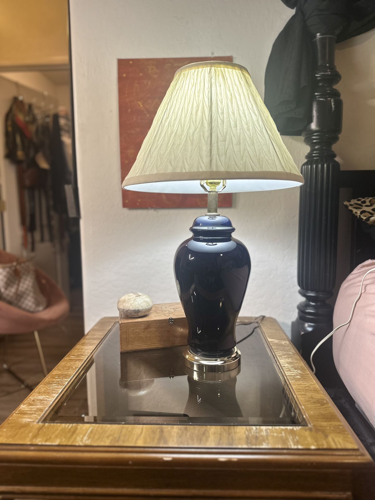 Vintage Navy & Gold Ceramic Table Lamp – Mid-Century Modern Elegance