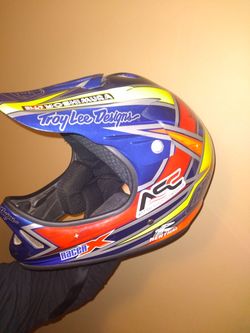 TDL 2015 MD/LG Racing Helmet