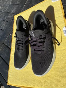 Kizik Black Knit Sneakers