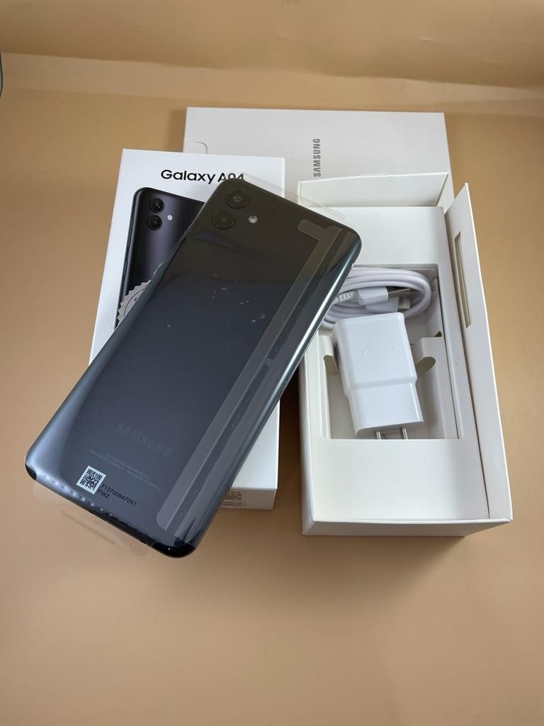 Samsung Galaxy A04 Factory Unlocked 4G LTE - 128GB
