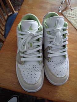 Jordan 1 low