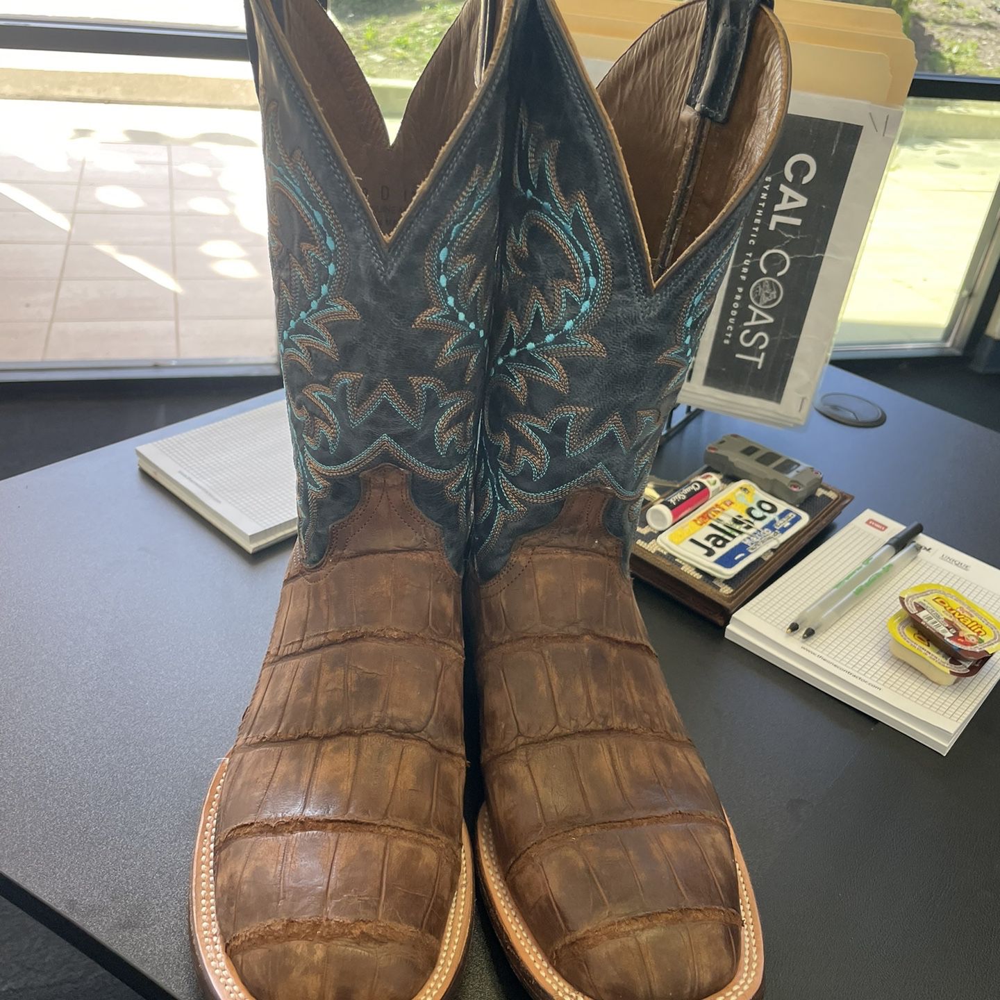Lucchese Giant Aligator Size 9D