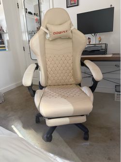 DOWNIX gaming chair