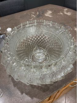 Early American Prescut Punch Bowl Set