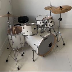 White Pearl Export Series 5 Piece Drumset