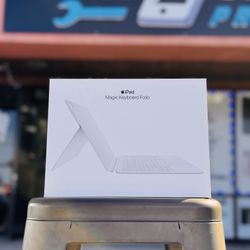 Apple iPad Magic Keyboard Folio 