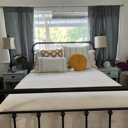 Double/Full Mattress + Black Metal Bed Frame - Excellent Condition