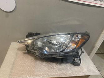 2016-2020 Toyota Yaris iA left headlight