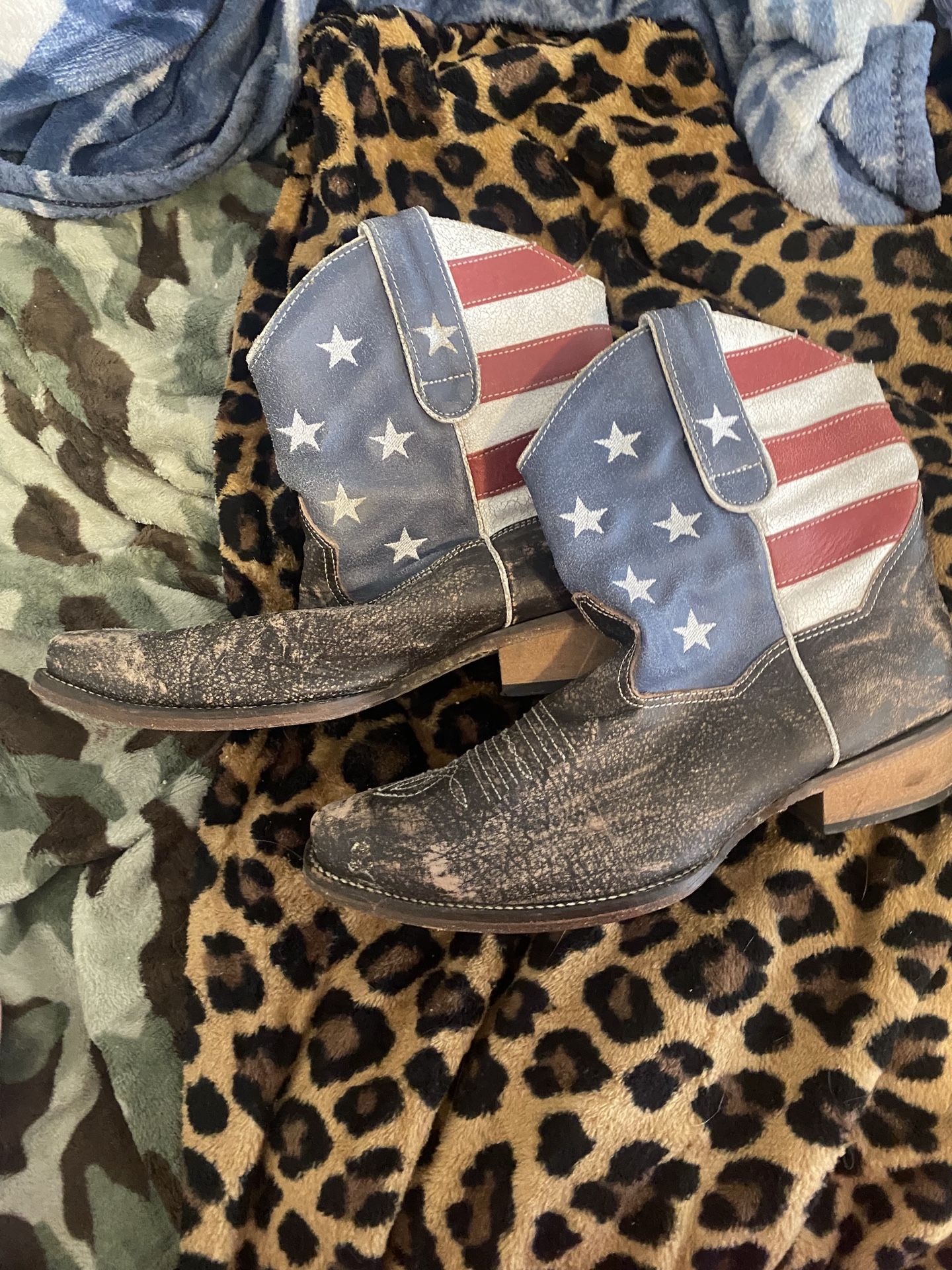 Woman’s Roper Brand Size 10 Americana Booties