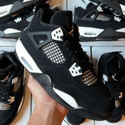 Jordan 4 Retro ‘White Thunder’ 